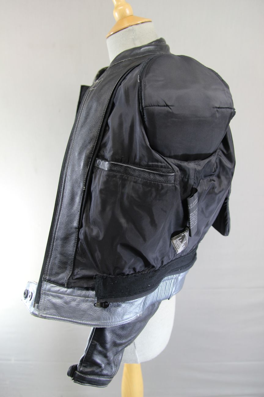 FRANK THOMAS SILVER & BLACK LEATHER BIKER JACKET WITH CE ARMOUR SIZE 12/34-36 IN