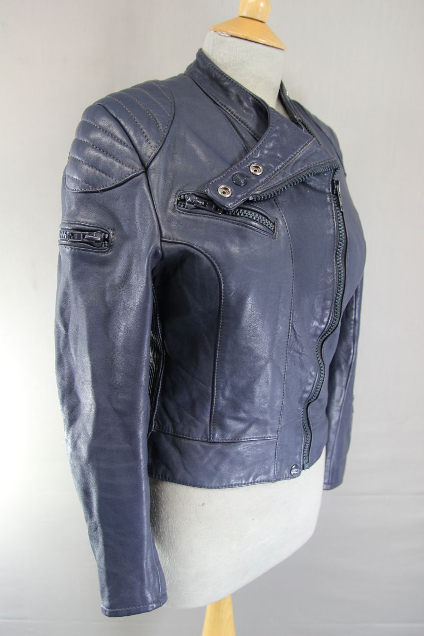 VINTAGE 1970's LADIES POLO BLUE LEATHER CLASSIC BIKER JACKET 34 INCH CHEST