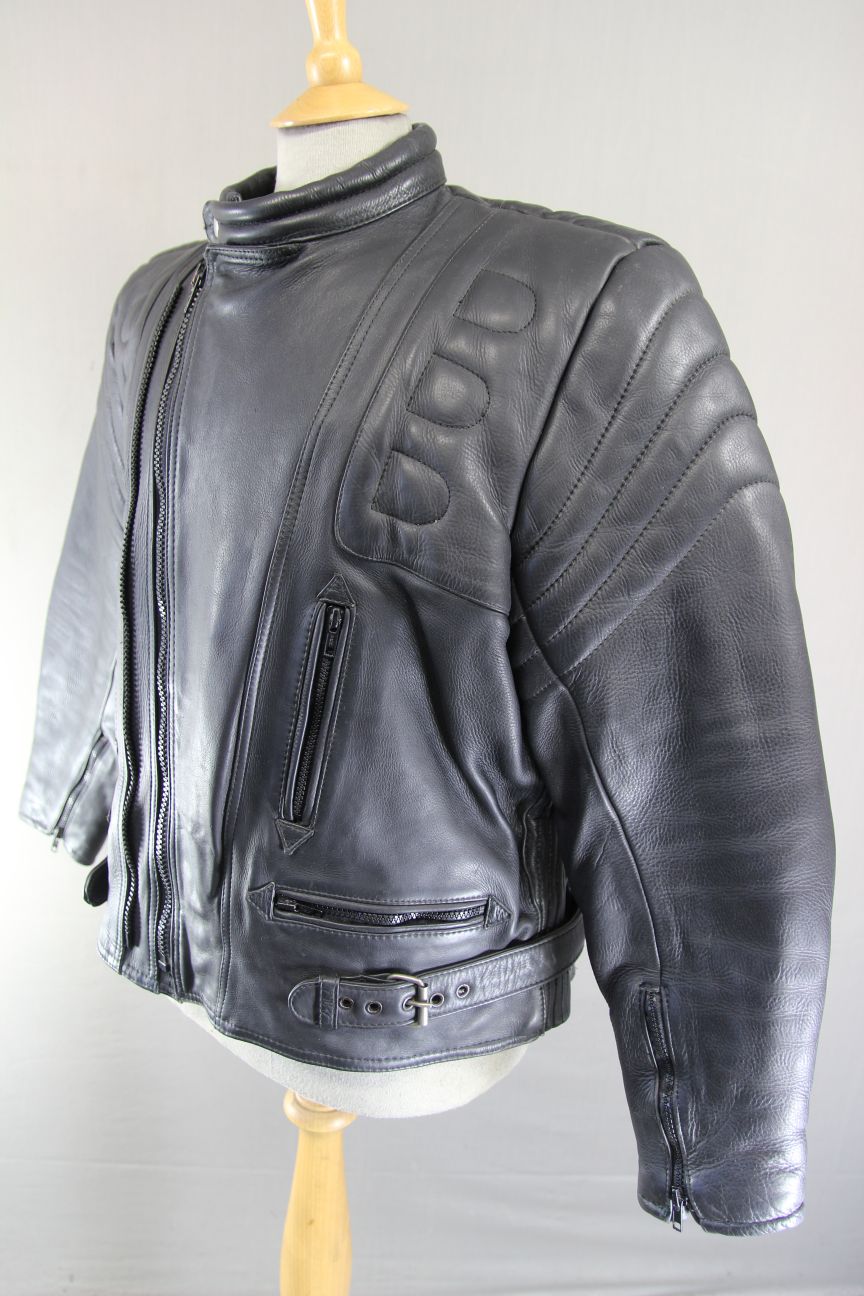 OKITO MERCURY SPORTS BLACK LEATHER BIKER JACKET WITH BACK PROTECTOR 44-46 IN/XL