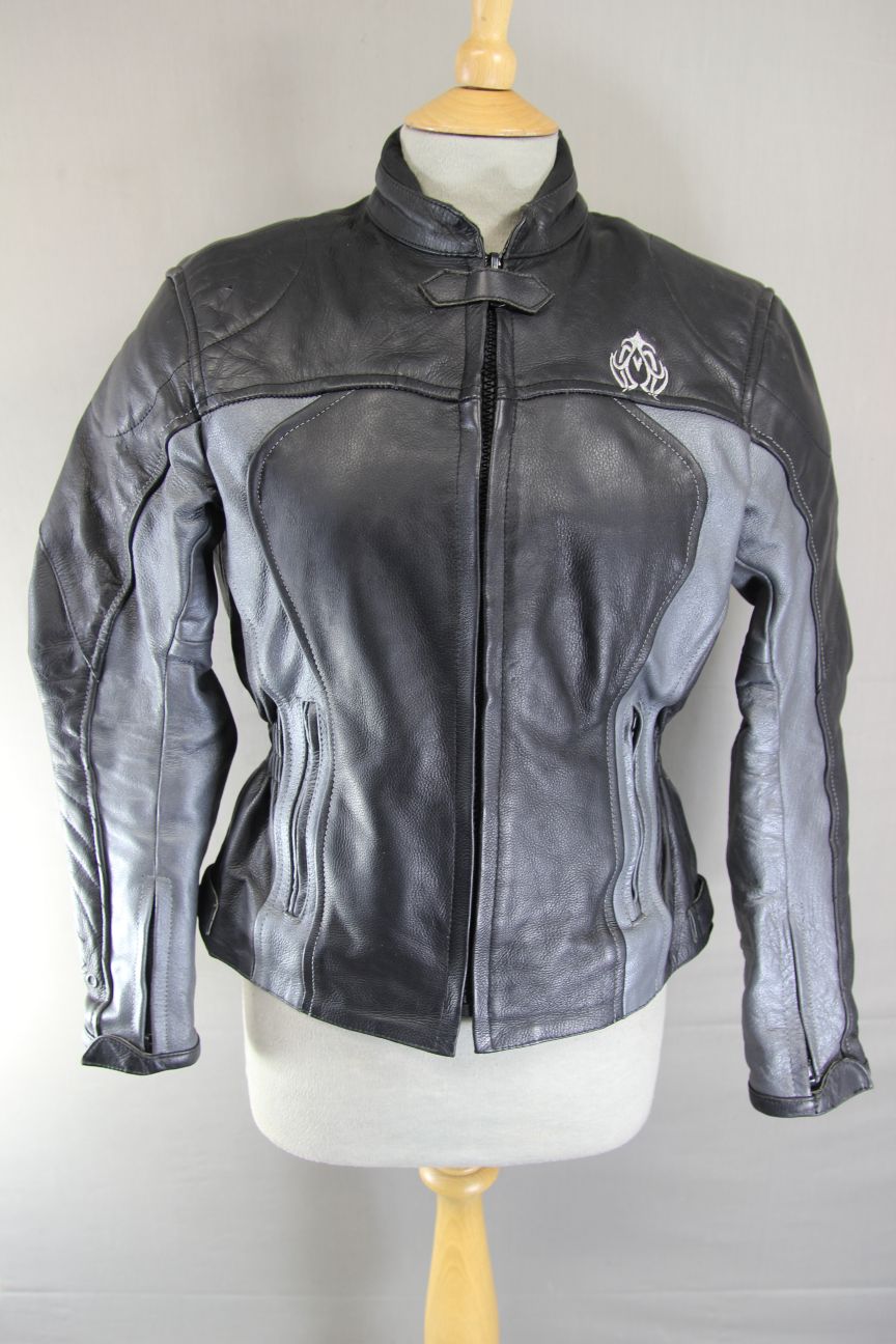 FIGO BLACK & SILVER LEATHER BIKER JACKET WITH ARMOUR & THERMAL LINING: SIZE 10