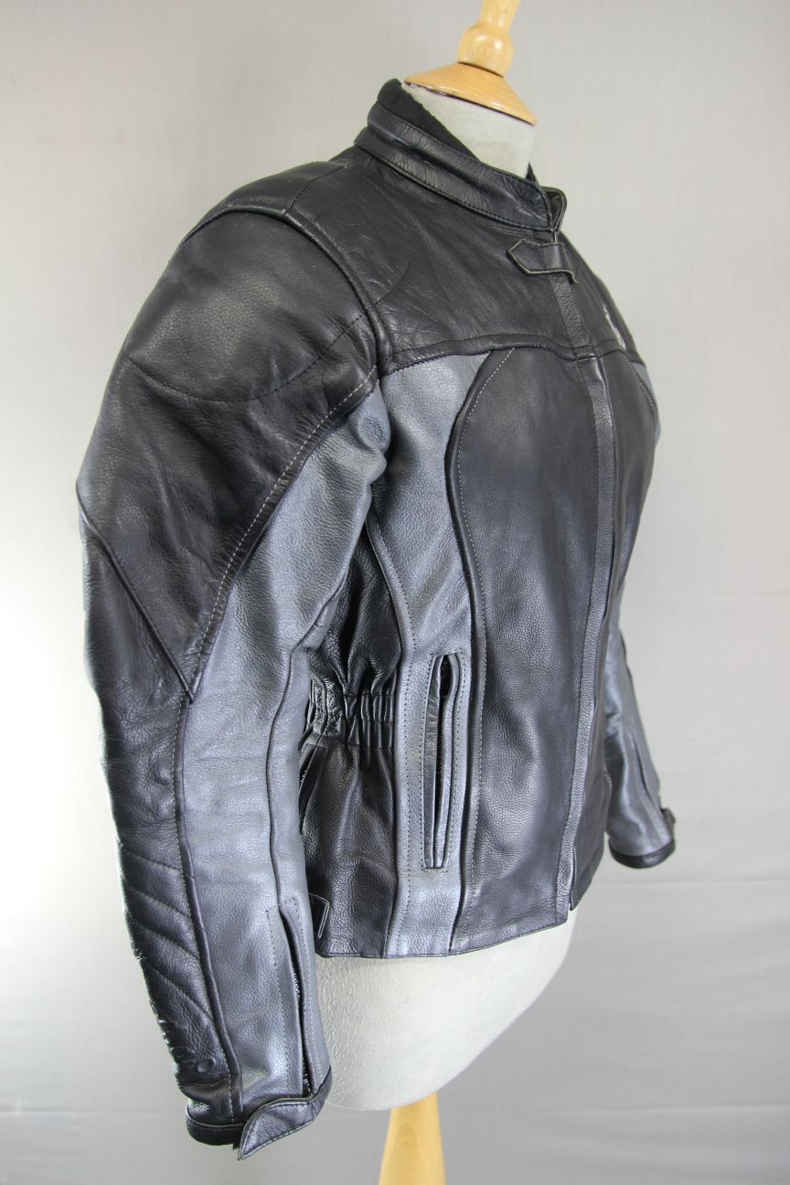 FIGO BLACK & SILVER LEATHER BIKER JACKET WITH ARMOUR & THERMAL LINING: SIZE 10