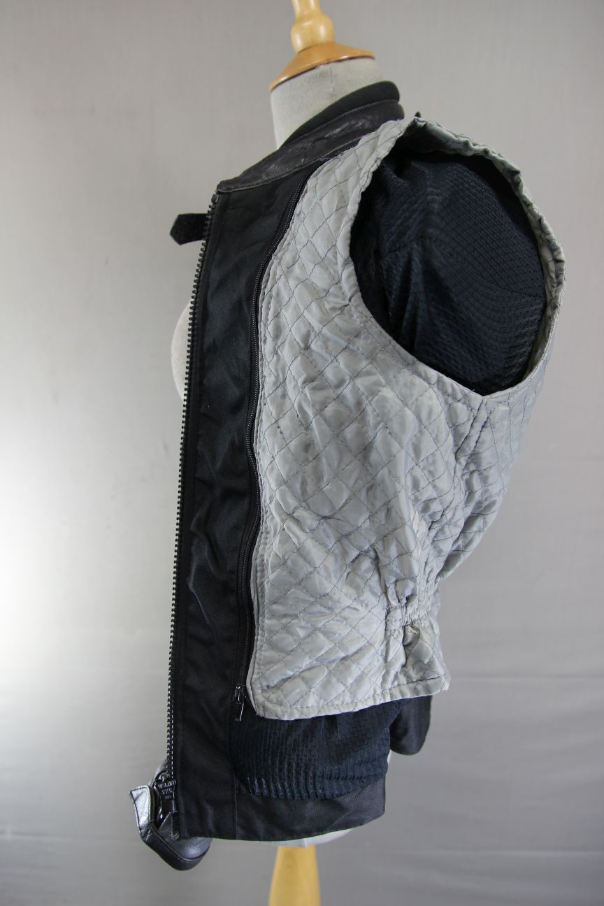 FIGO BLACK & SILVER LEATHER BIKER JACKET WITH ARMOUR & THERMAL LINING: SIZE 10