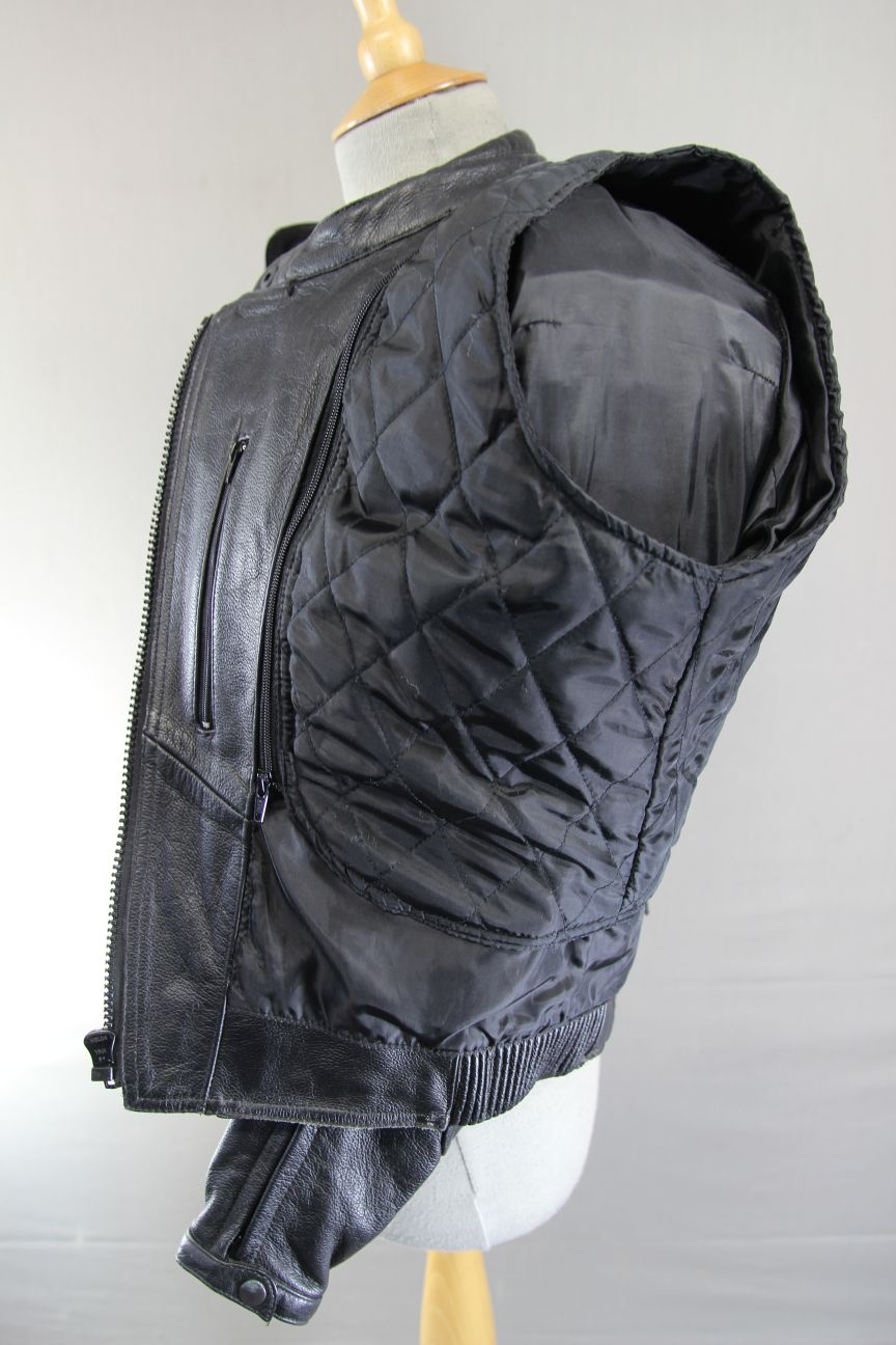FRANK THOMAS BLACK LEATHER BIKER JACKET WITH CE ARMOUR & THERMAL LINING: SIZE 12