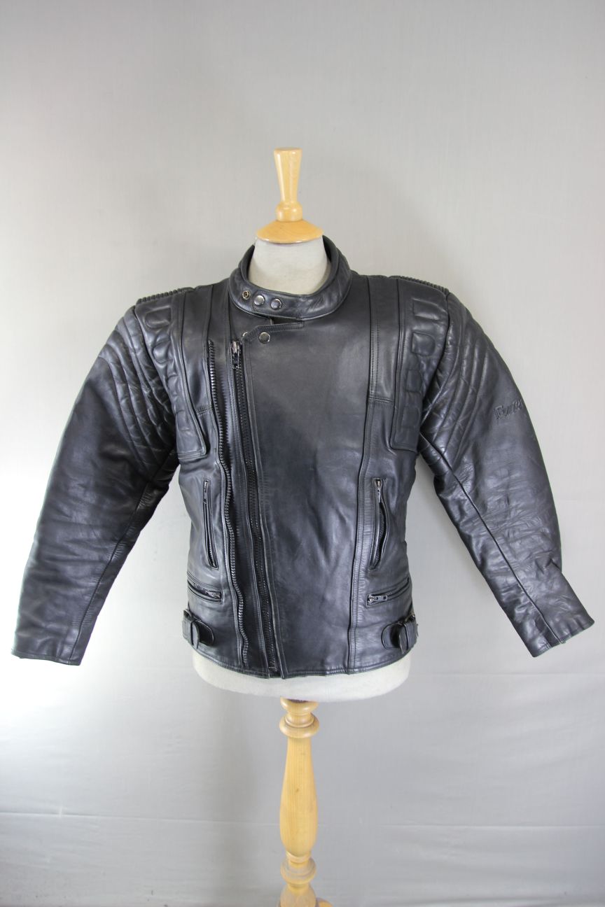 CLASSIC EURO STYLE BLACK LEATHER BIKER JACKET WITH BACK PROTECTOR 38-40 INCH/MED