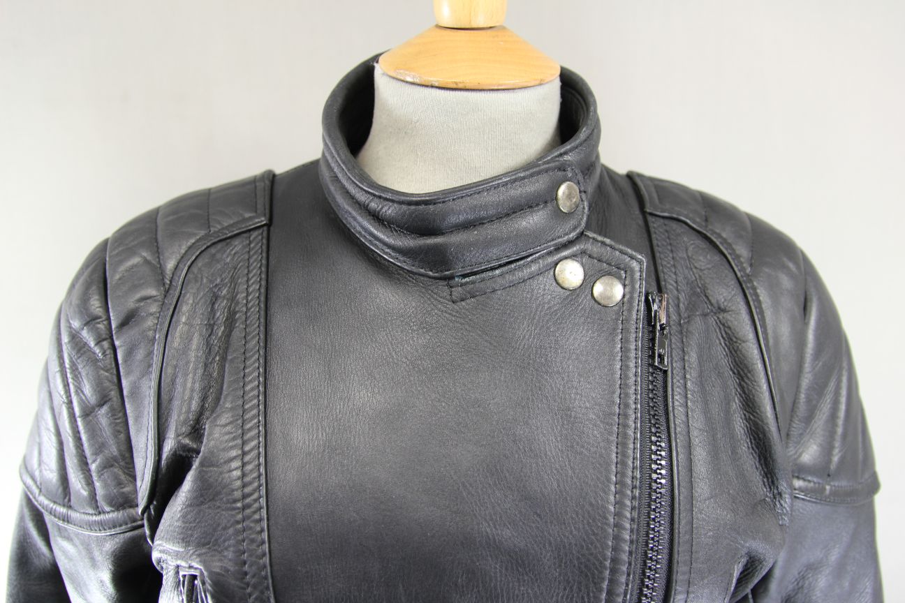 CLASSIC SPORTEX A5 BLACK LEATHER BIKER JACKET: SIZE 16/36-38 INCH CHEST