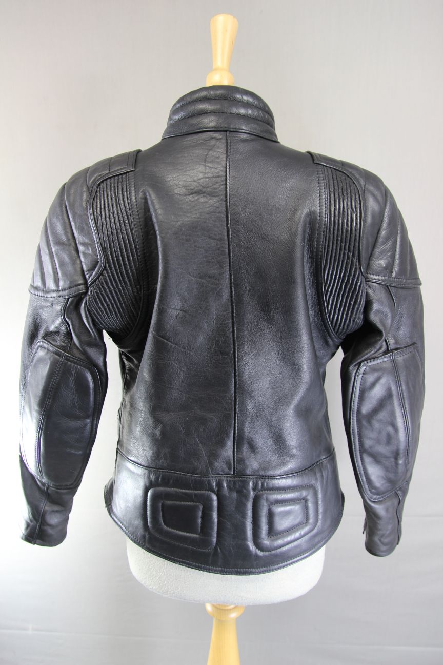 CLASSIC SPORTEX A5 BLACK LEATHER BIKER JACKET: SIZE 16/36-38 INCH CHEST