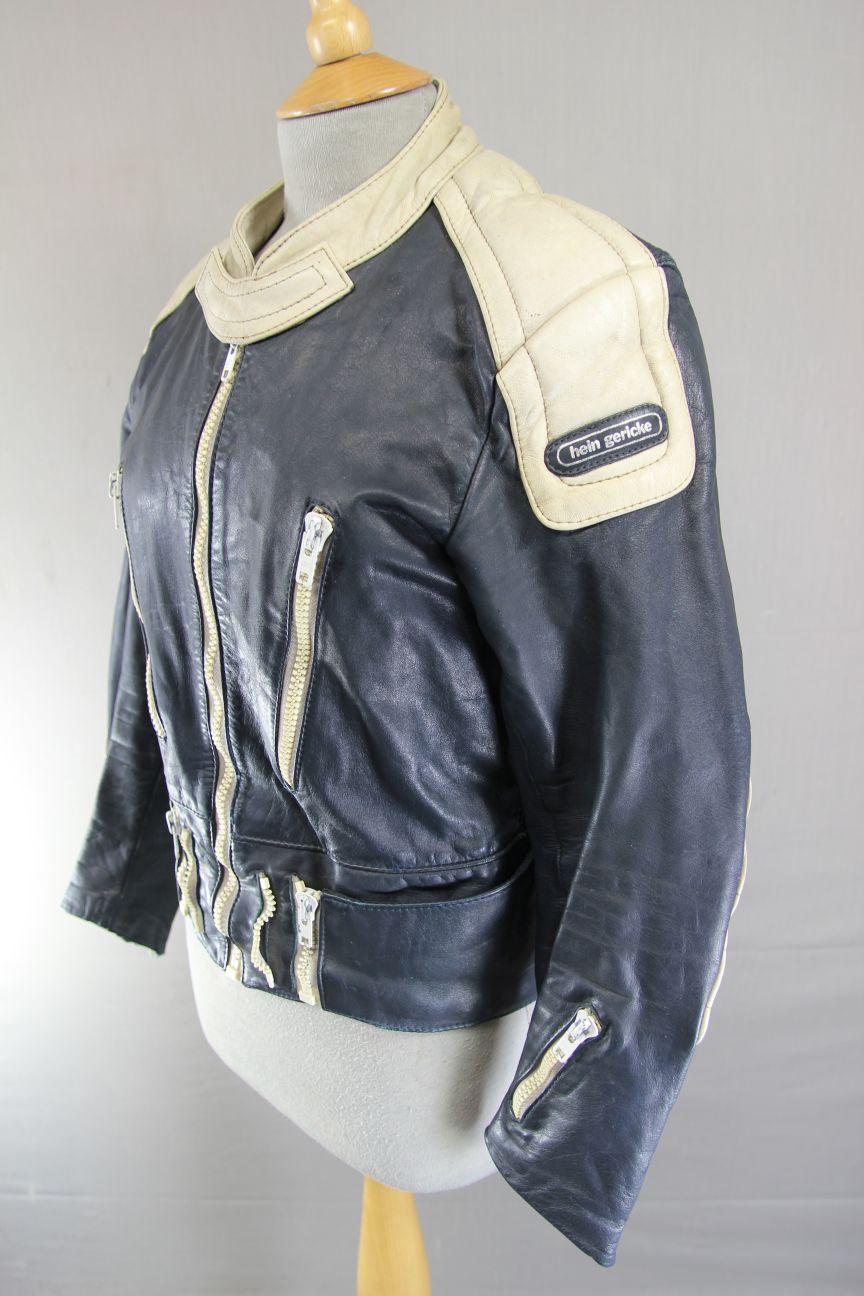 VINTAGE HEIN GERICKE DARK BLUE & CREAM LEATHER BIKER JACKET 34 IN CHEST/X SMALL