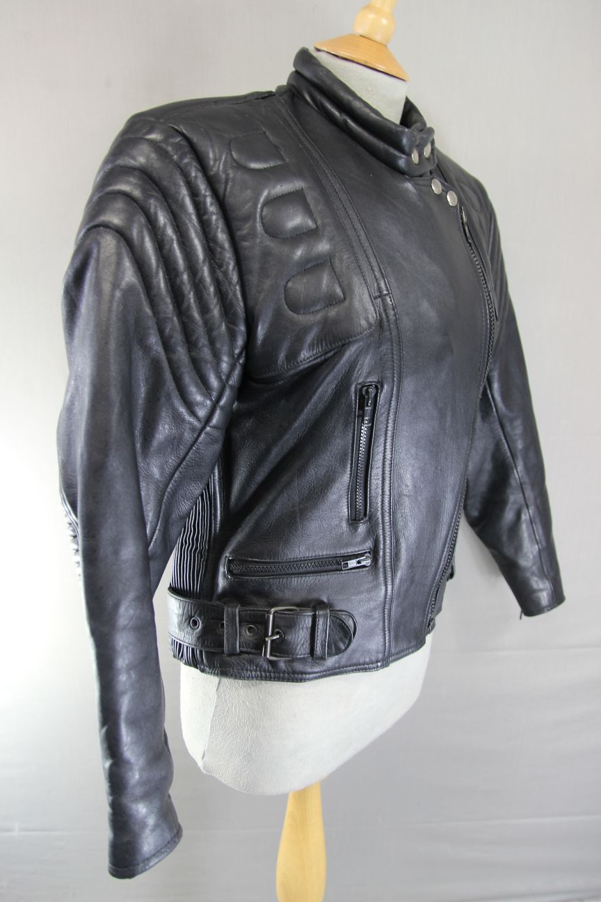 CLASSIC J&S LEATHERS BLACK BIKER JACKET: SIZE 14/36 INCH CHEST