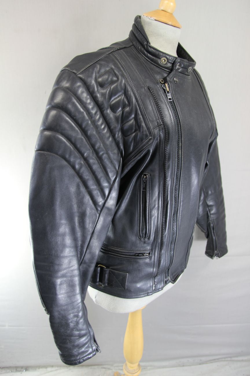 RICHA CLASSIC BLACK LEATHER BIKER JACKET 38-40 INCH CHEST/MEDIUM
