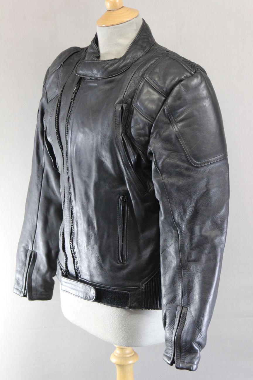 ASHY CLASSIC BLACK LEATHER VENTILATED BIKER JACKET WITH PROTECTORS 36-38 INCH