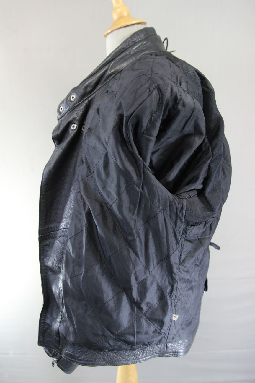 AKITO CLASSIC BLACK LEATHER BIKER JACKET WITH BACK PROTECTOR 42-44 INCH CHEST
