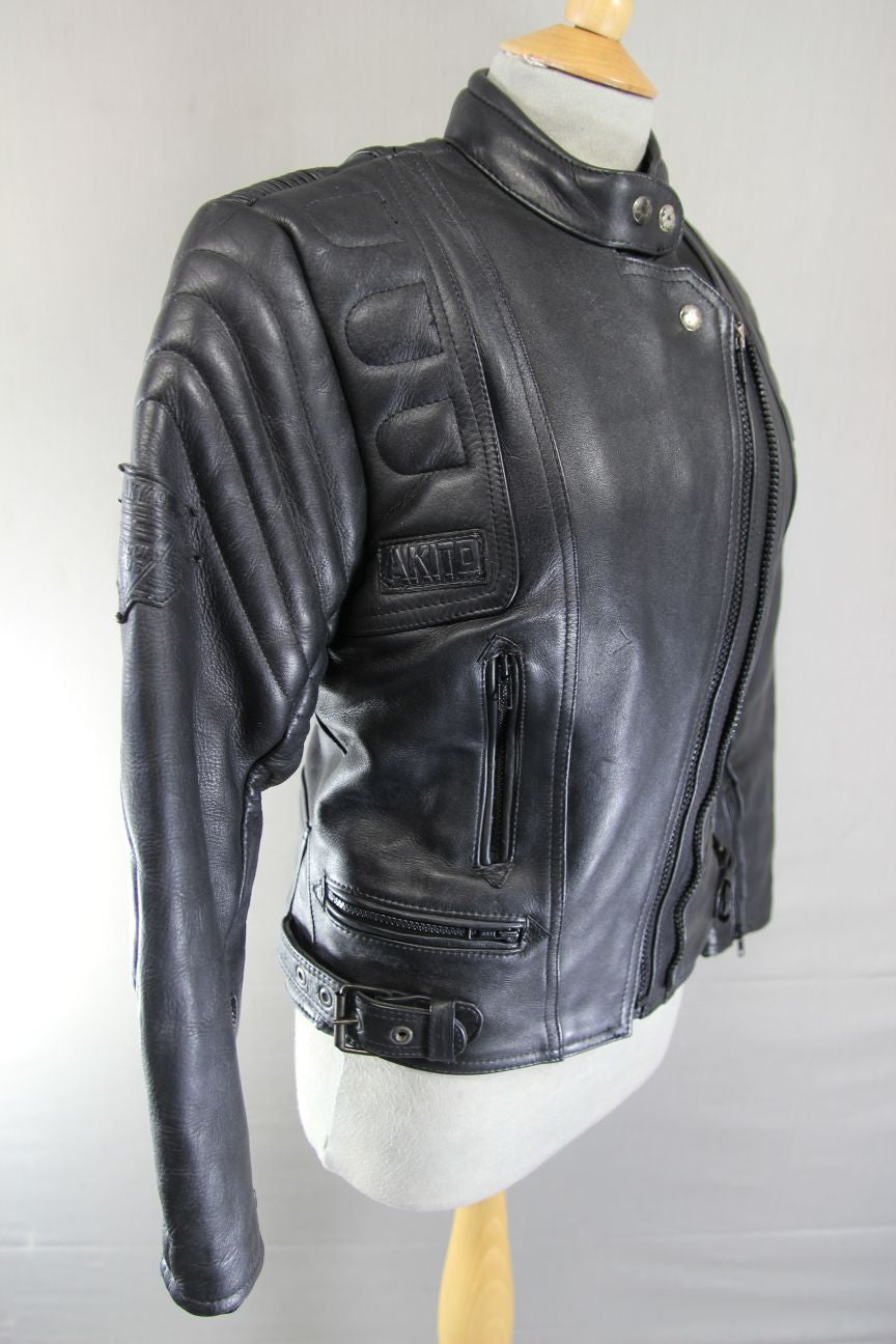 AKITO MERCURY PLUS BLACK LEATHER BIKER JACKET WITH BACK PROTECTOR: SIZE 10