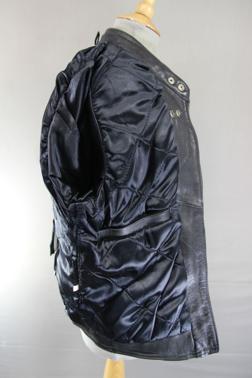 AKITO MERCURY PLUS BLACK LEATHER BIKER JACKET WITH BACK PROTECTOR: SIZE 10