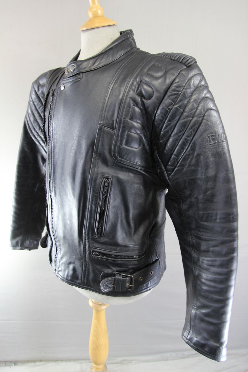 CLASSIC EURO STYLE BLACK LEATHER BIKER JACKET WITH BACK PROTECTOR 42-44 IN/LARGE