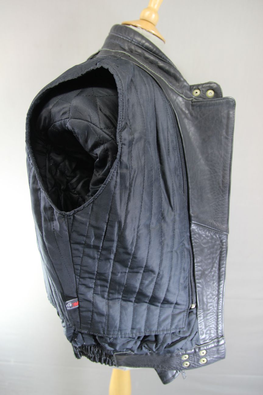 AKITO RAPIDE BLACK LEATHER BIKER JACKET + BACK PROTECTOR/THERMAL LINING: SIZE 14