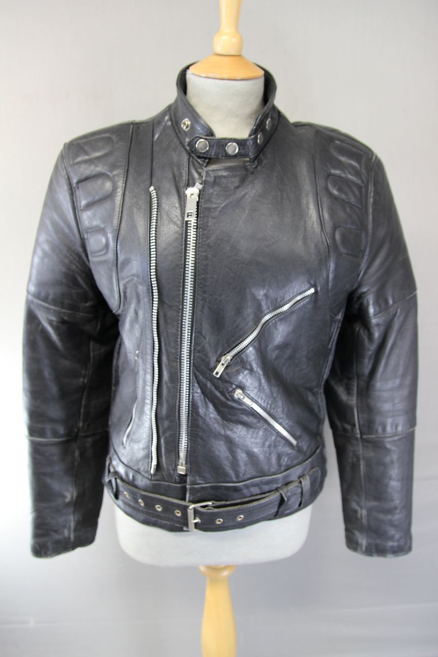 VINTAGE BLACK COWHIDE LEATHER NICE OF LONDON, PARIS & NEW YORK BIKER JACKET 38IN