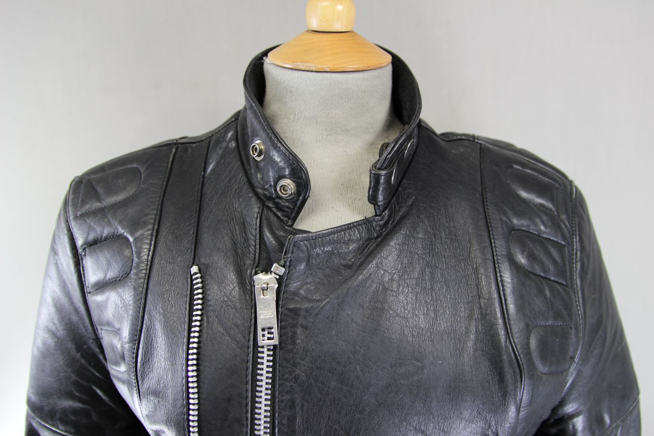 VINTAGE BLACK COWHIDE LEATHER NICE OF LONDON, PARIS & NEW YORK BIKER JACKET 38IN