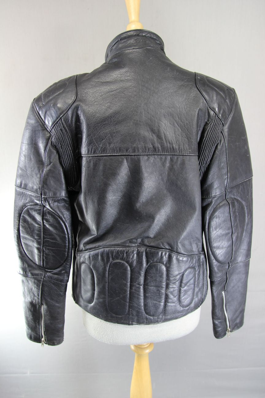 VINTAGE BLACK COWHIDE LEATHER NICE OF LONDON, PARIS & NEW YORK BIKER JACKET 38IN