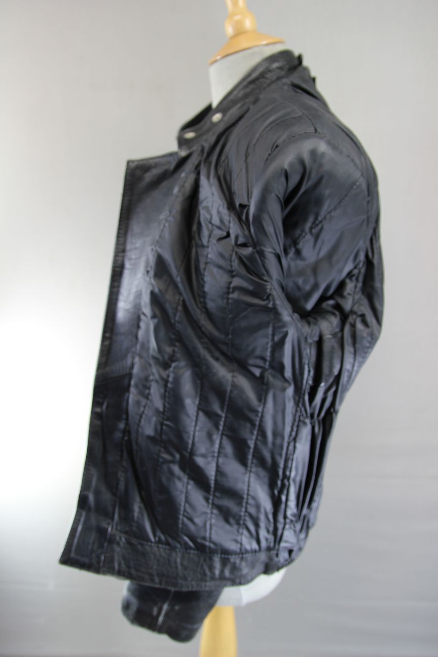VINTAGE BLACK COWHIDE LEATHER NICE OF LONDON, PARIS & NEW YORK BIKER JACKET 38IN