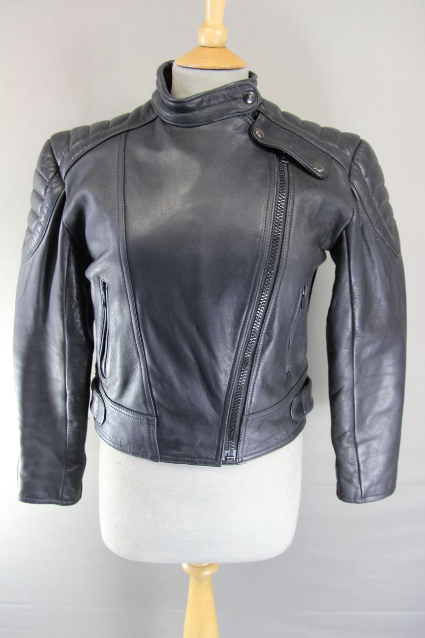 CLASSIC AKITO LADIES BLACK LEATHER BIKER JACKET 34 INCH CHEST/SMALL
