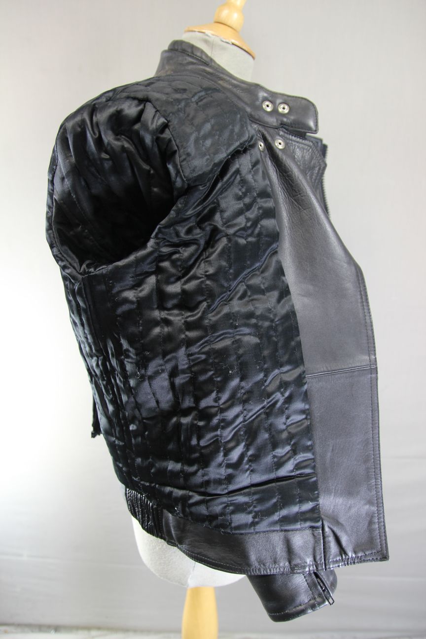 CLASSIC ASHMAN BLACK COWHIDE LEATHER BIKER JACKET: SIZE 14 36-38 INCH