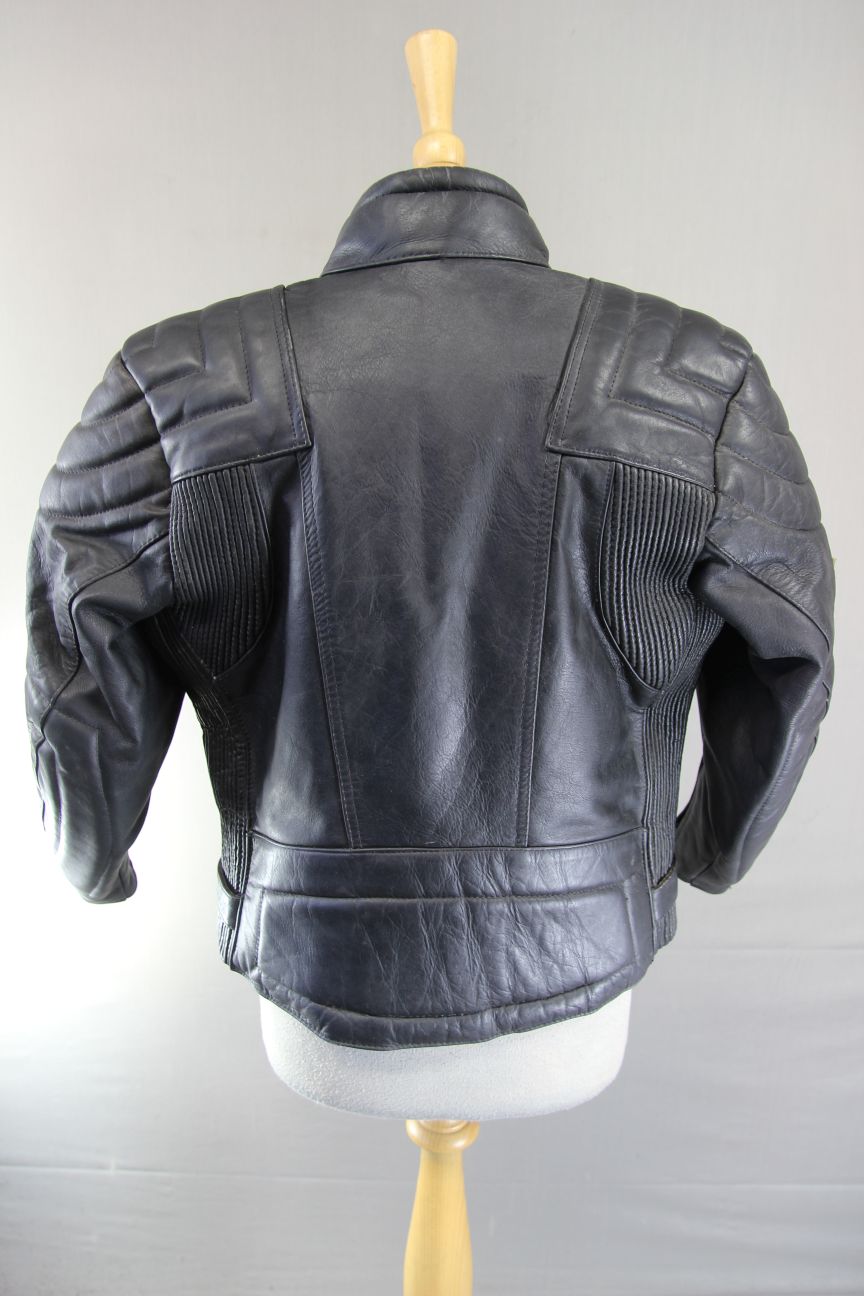CLASSIC ASHMAN BLACK COWHIDE LEATHER BIKER JACKET: SIZE 16 38-40 INCH