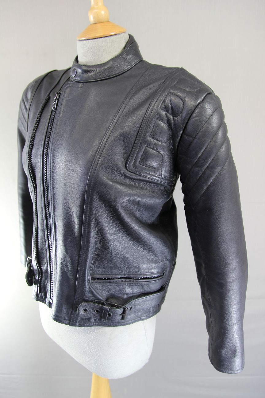 BOYS/CHILDS 'BABY BIKER' BLACK LEATHER BIKER JACKET WITH KNOX CE ARMOUR 36IN/4XL