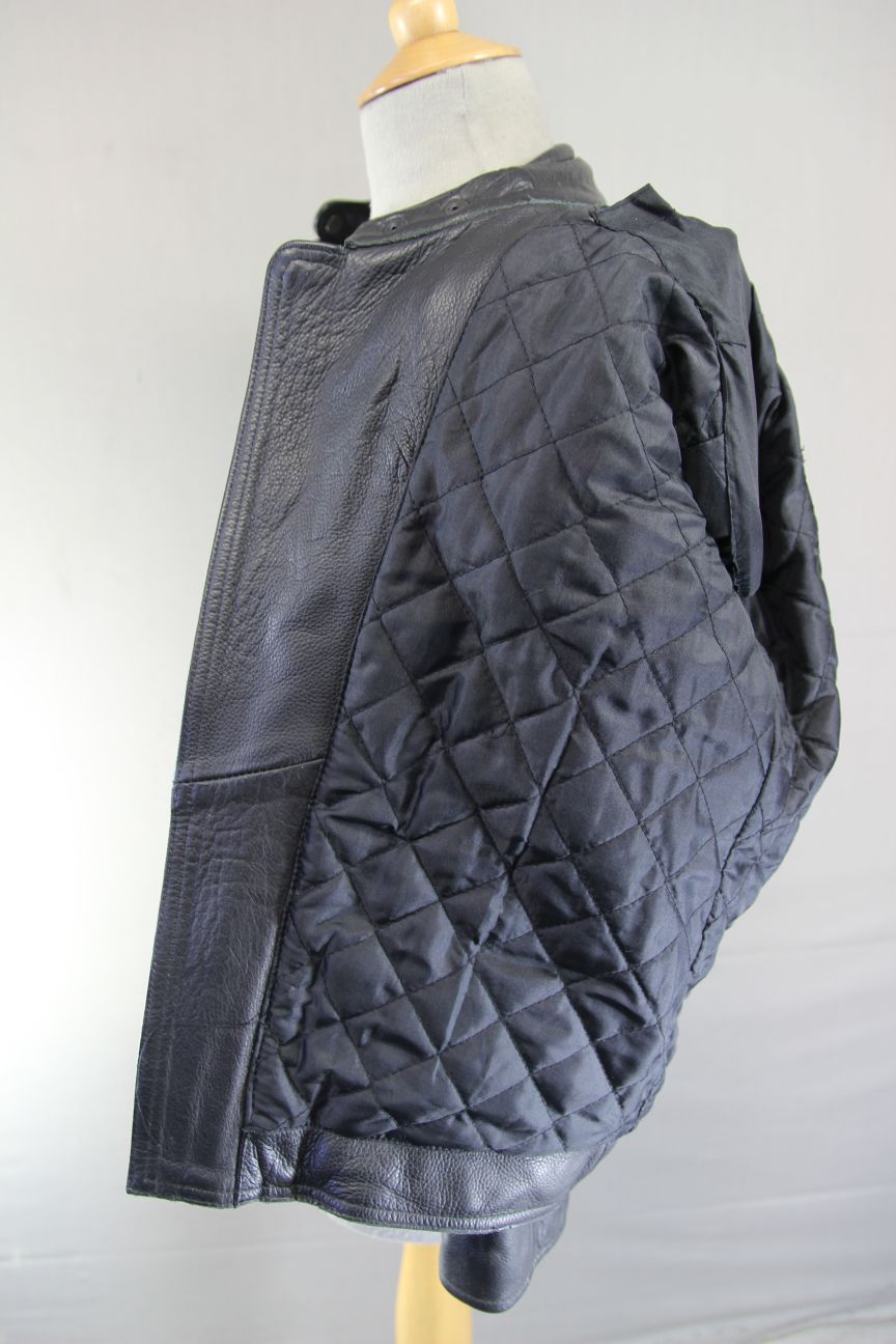 BOYS/CHILDS 'BABY BIKER' BLACK LEATHER BIKER JACKET WITH KNOX CE ARMOUR 36IN/4XL