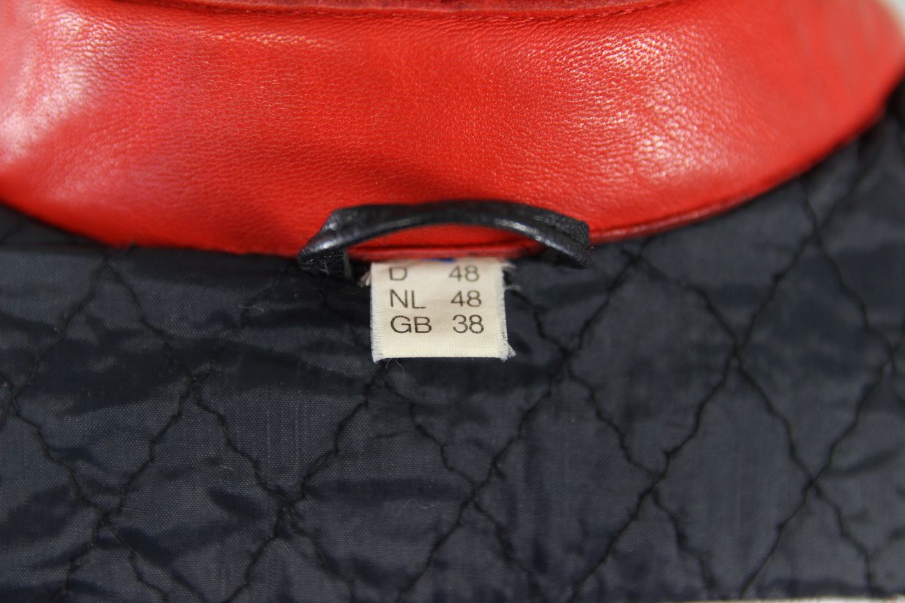 VINTAGE WEISE SPORTS COLLECTION BLACK, RED & WHITE LEATHER BIKER JACKET 36-38 IN