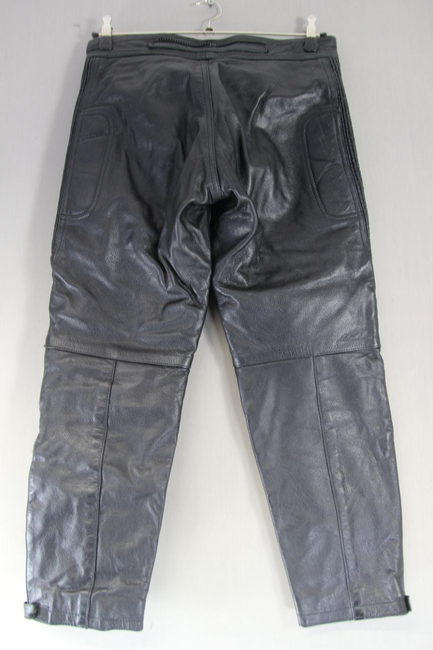 SKINTAN BLACK LEATHER BIKER TROUSERS: WAIST 32 INCH/INSIDE LEG 27 IN