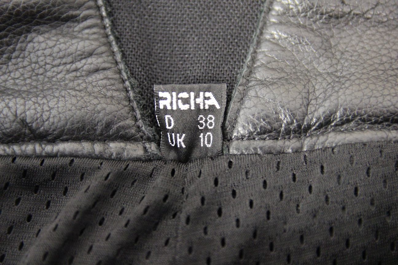 RICHA FREEDOM BLACK LEATHER BIKER TROUSERS SIZE 10: WAIST 28 IN/INSIDE LEG 32 IN