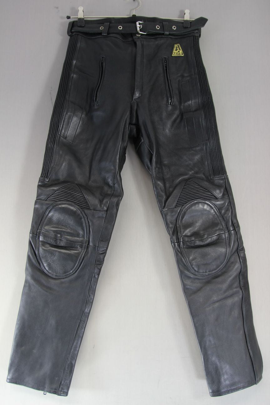 AKITO BLACK LEATHER BIKER TROUSERS: WAIST 30-32 INCHES/INSIDE LEG 30 INCHES