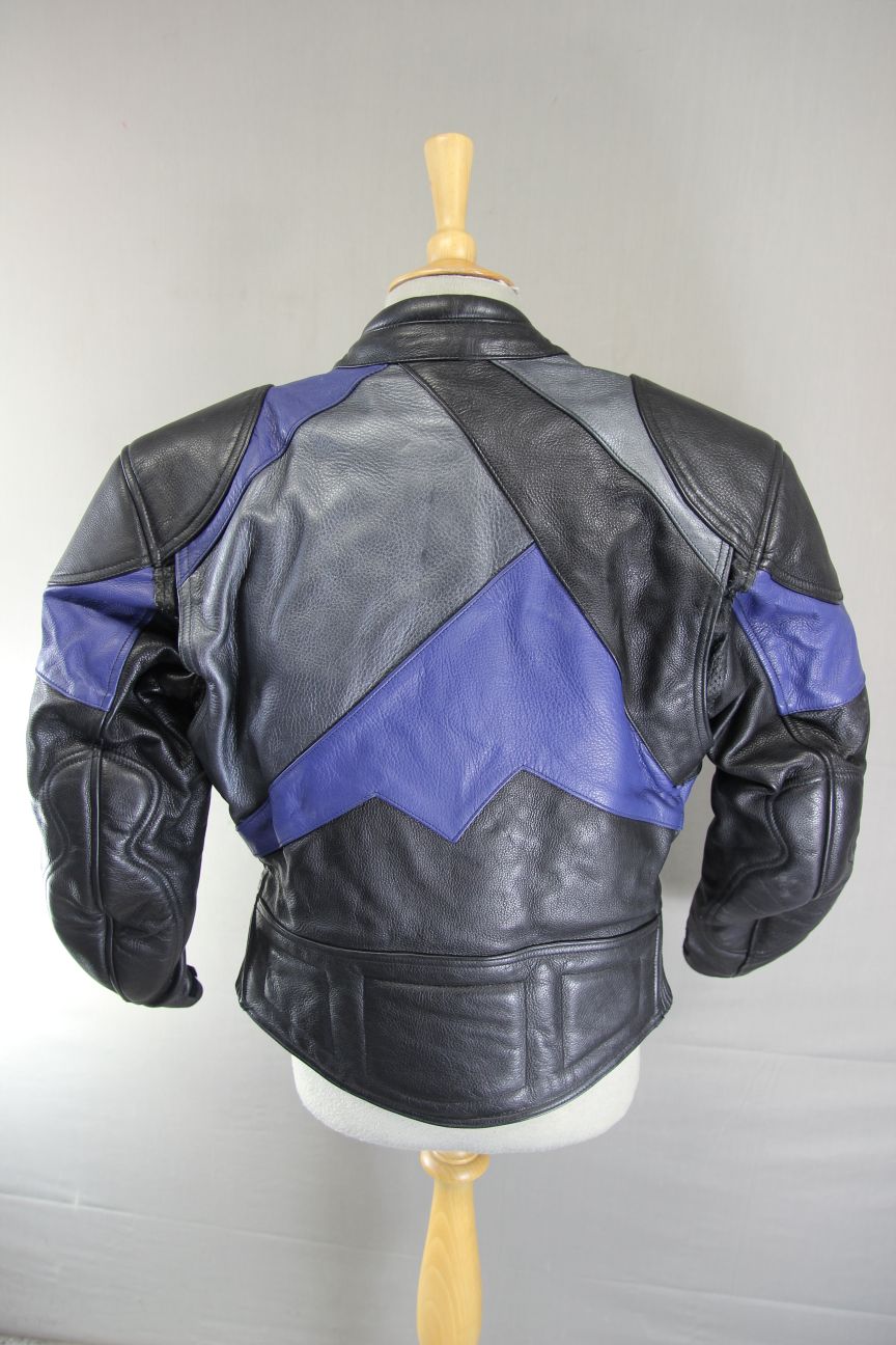 RICHA BLACK, BLUE & SILVER LEATHER BIKER JCKT + CE ARMOUR/THERMAL LINING: SIZE 8