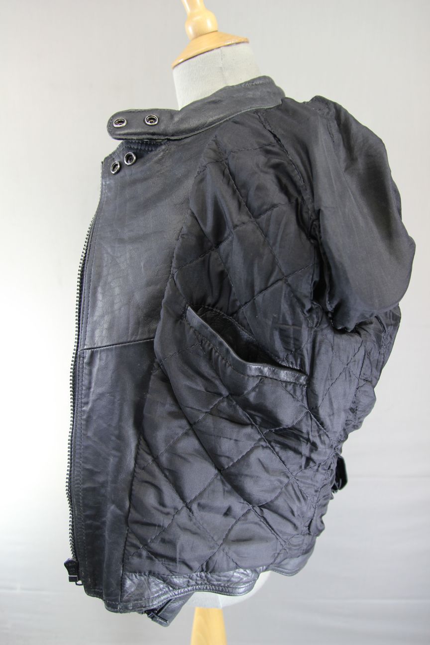 CLASSIC AKITO T-FORCE PLUS BLACK LEATHER BIKER JACKET WITH CE ARMOUR: SIZE 12