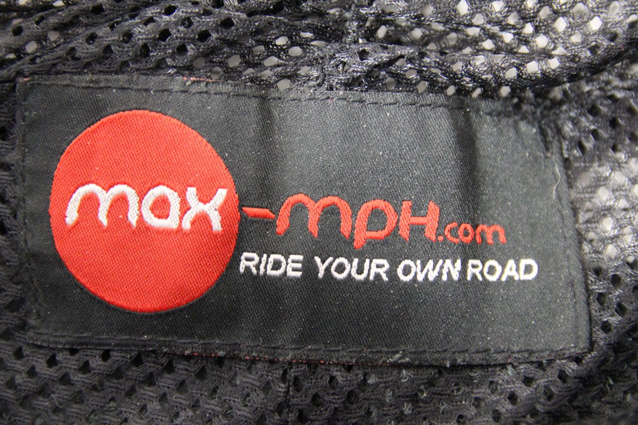 MAX MPH BLACK LEATHER BIKER TROUSERS + HIP & KNEE CE ARMOUR: WAIST 40IN/LEG 31IN