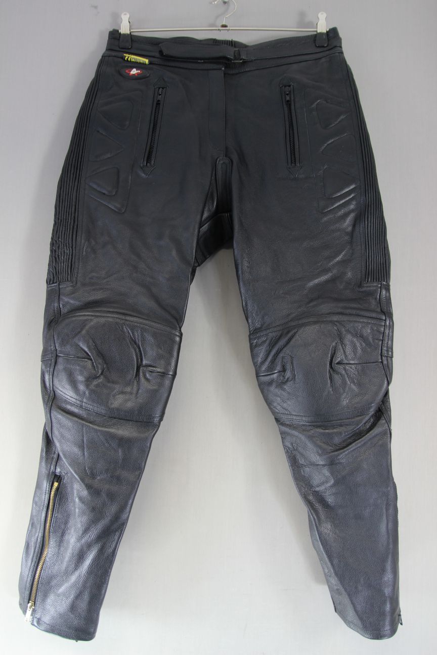 AKITO BLACK LEATHER BIKER TROUSERS + HIP/KNEE CE ARMOUR SIZE 16 WAIST 32/LEG 30"
