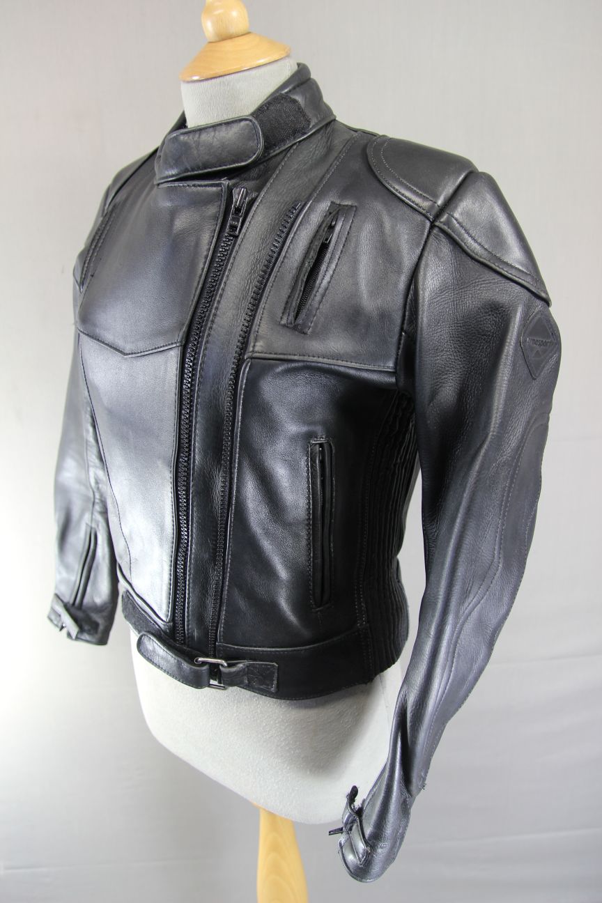 FRANK THOMAS ARMASPORT BLACK LEATHER LADIES BIKER JACKET: SIZE 12/34 INCH CHEST