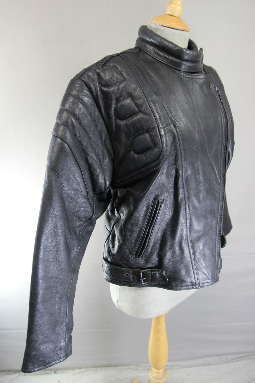 CLASSIC SKIN BLACK COWHIDE LEATHER LADIES BIKER JACKET 40 INCH CHEST/XL