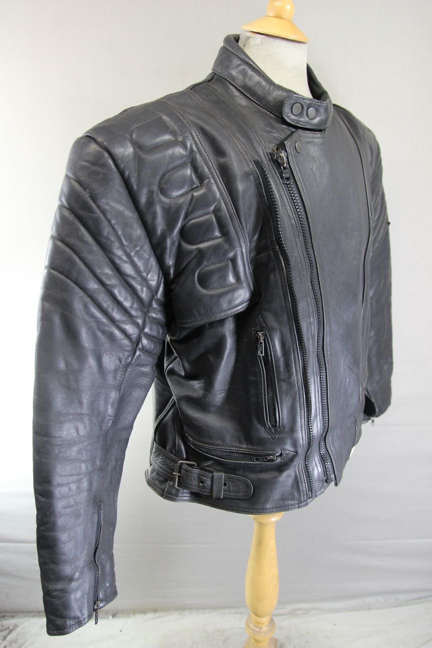 AKITO CLASSIC BLACK LEATHER BIKER JACKET WITH BACK PROTECTOR 44-46 INCH CHEST