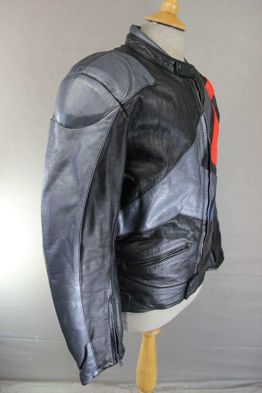 BLACK, SILVER, RED & BLUE LEATHER BIKER JACKET WITH REMOVABLE BACK PROTECTOR 42"