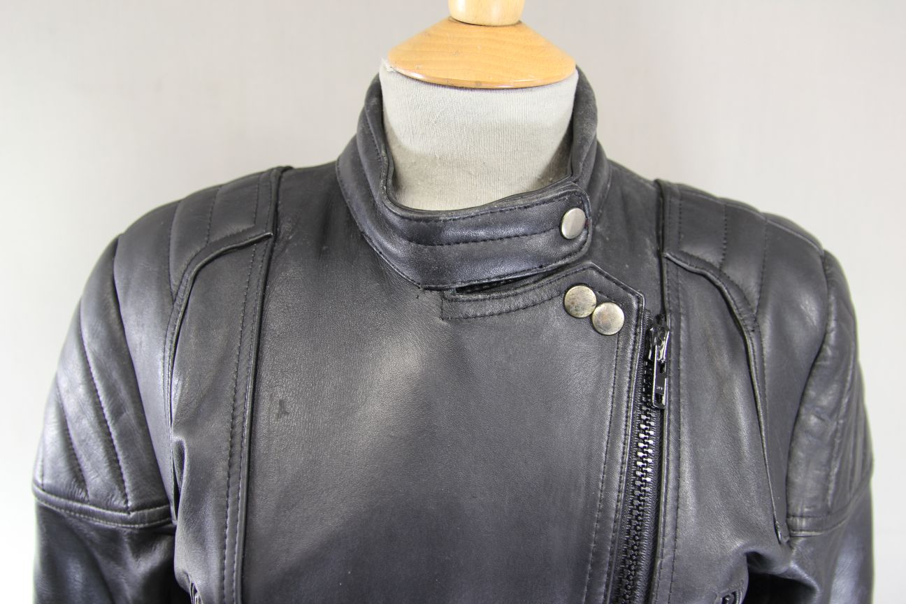 CLASSIC SPORTEX A5 BLACK LEATHER BIKER JACKET: SIZE 12/34 INCH CHEST