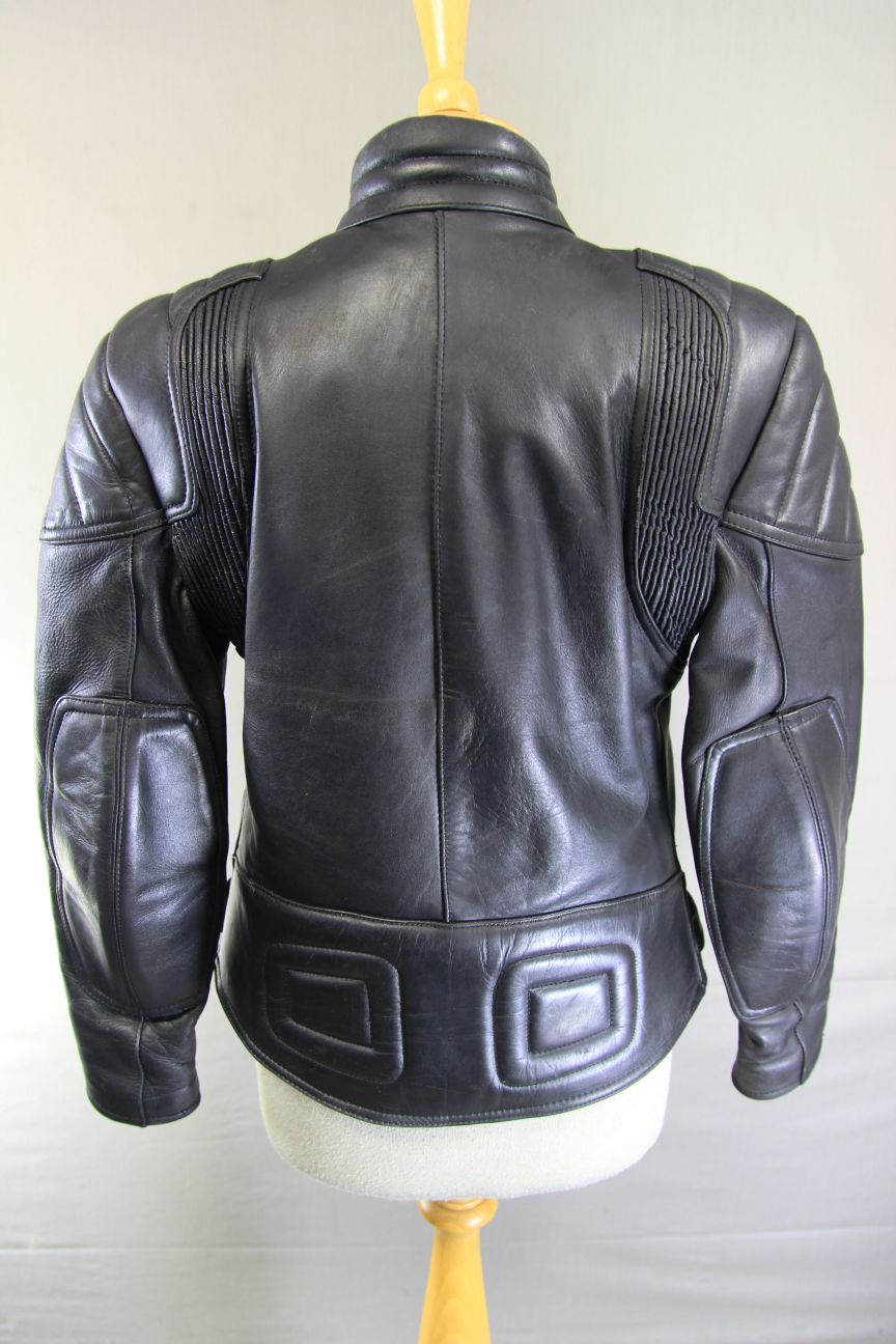 CLASSIC SPORTEX A5 BLACK LEATHER BIKER JACKET: SIZE 12/34 INCH CHEST