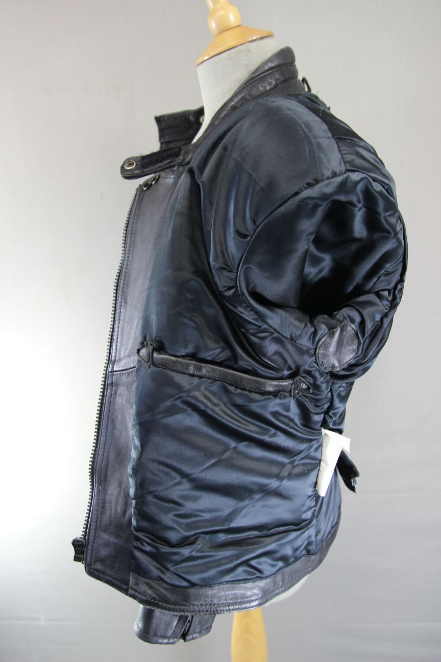 CLASSIC SPORTEX A5 BLACK LEATHER BIKER JACKET: SIZE 12/34 INCH CHEST
