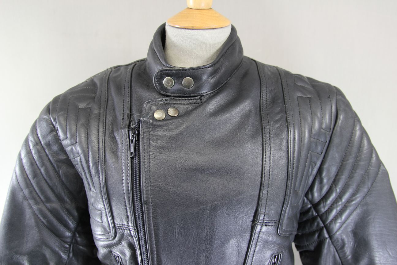 CLASSIC AKITO T-FORCE PLUS BLACK LEATHER BIKER JACKET 36-38 INCH CHEST