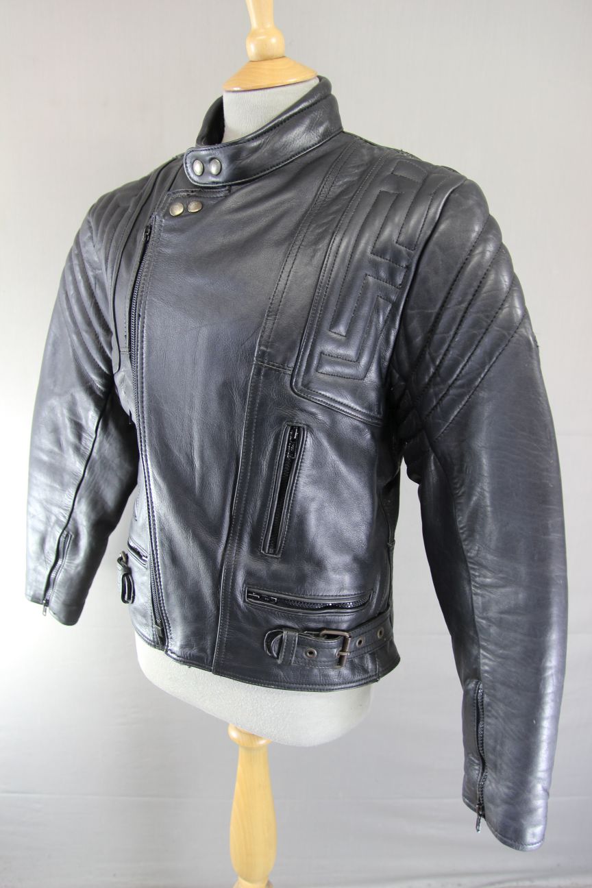 CLASSIC AKITO T-FORCE PLUS BLACK LEATHER BIKER JACKET 36-38 INCH CHEST