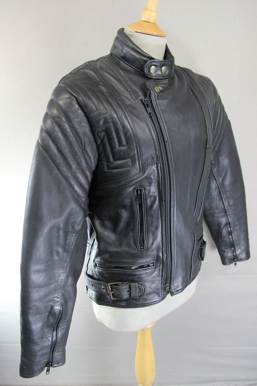 CLASSIC AKITO T-FORCE PLUS BLACK LEATHER BIKER JACKET 36-38 INCH CHEST