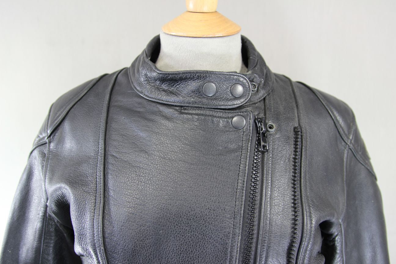 RED KITE BLACK LEATHER BIKER JACKET + BACK, SHOULDER & ELBOW CE ARMOUR: SIZE 12