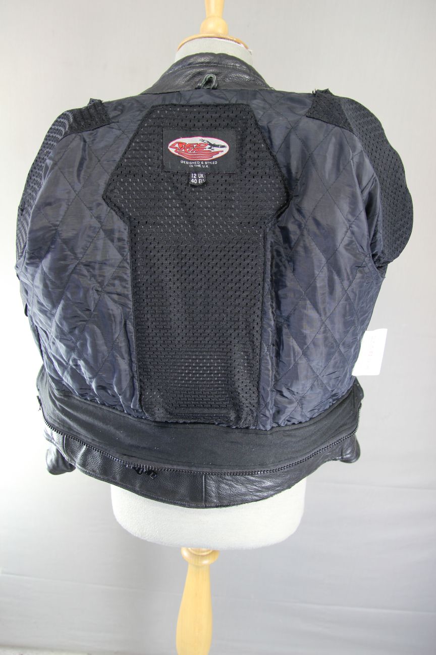 RED KITE BLACK LEATHER BIKER JACKET + BACK, SHOULDER & ELBOW CE ARMOUR: SIZE 12