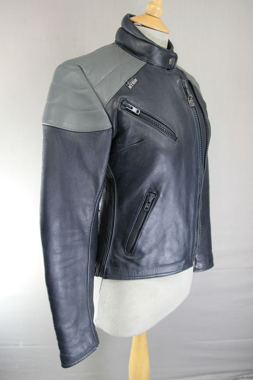 CLASSIC BLUE & GREY STEIN LEATHERS BIKER JACKET: SIZE 12
