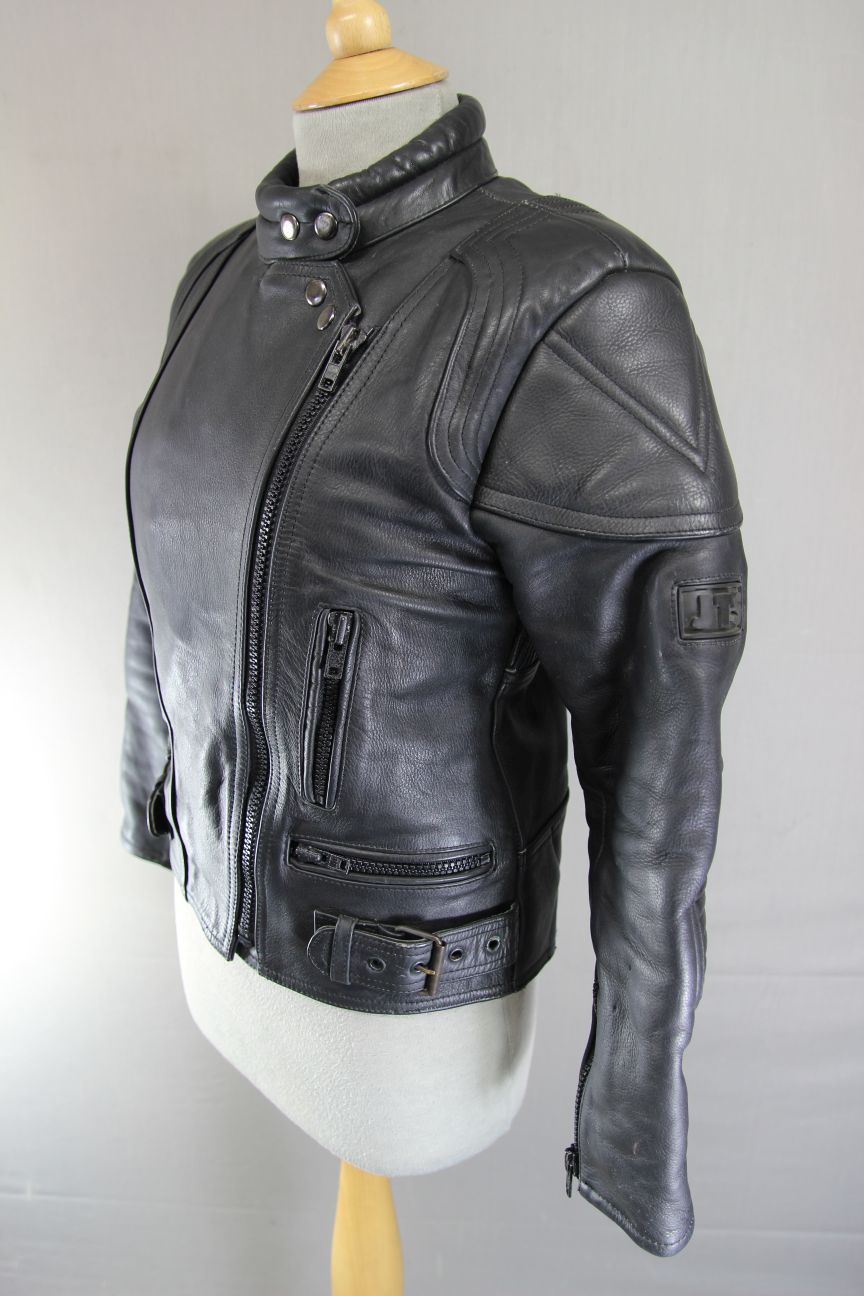 CLASSIC JTS BLACK LEATHER BIKER JACKET: UK SIZE 10/US SIZE XS/EUROPEAN SIZE 34